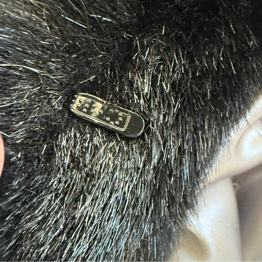 Dennis Basso Luxurious Black Faux Fur Mink Coat Shawl Collar Women’s Medium NWOT - Picture 12 of 14